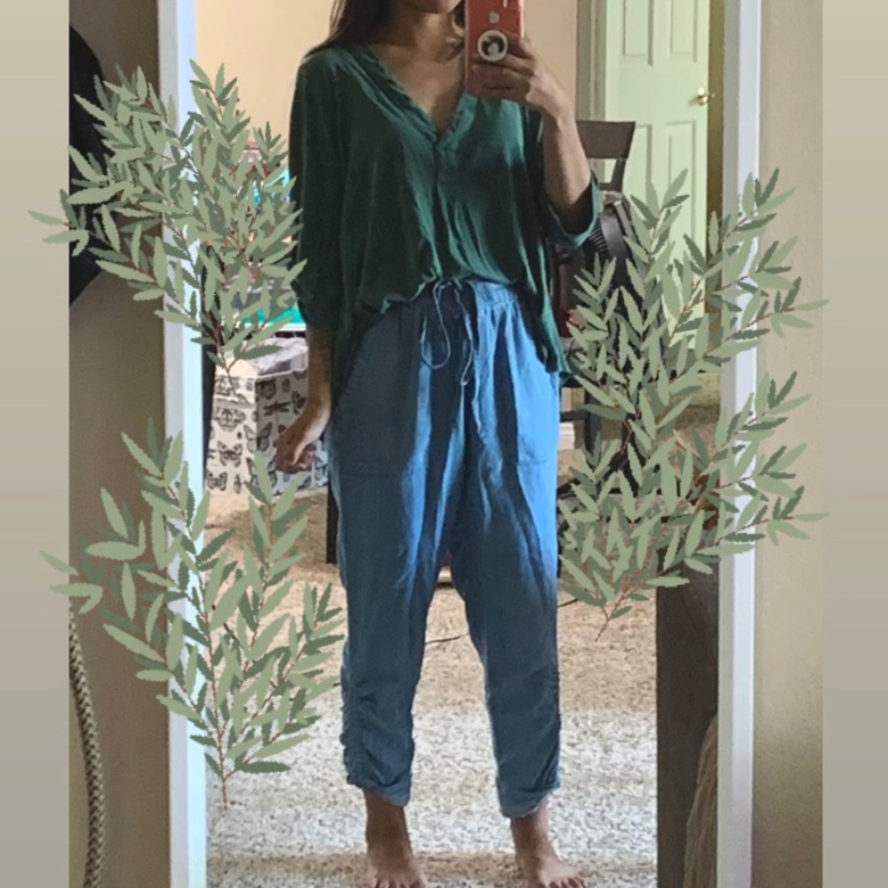 💗 (3 for $7) Blue Joggers